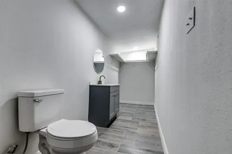 200 Pine Street Prairie View TX 77445