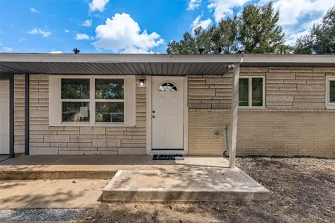 200 Pine Street Prairie View TX 77445