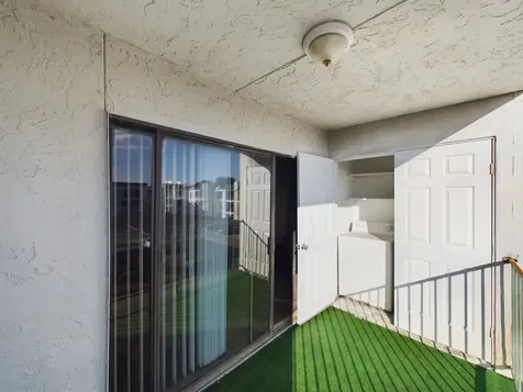2824 S Bartell Drive 32 Houston TX 77054