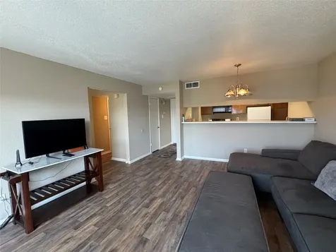 2824 S Bartell Drive 32 Houston TX 77054