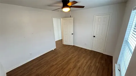 221 Hyta Street Houston TX 77018
