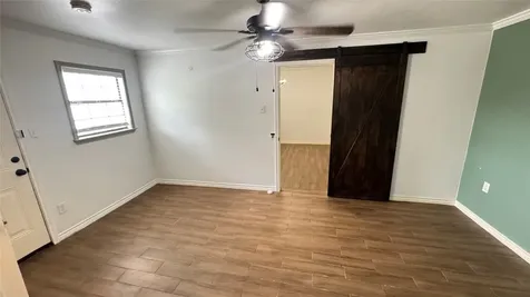 221 Hyta Street Houston TX 77018