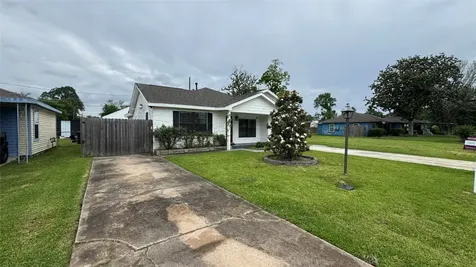 221 Hyta Street Houston TX 77018