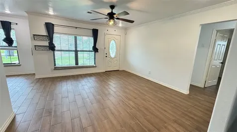 221 Hyta Street Houston TX 77018