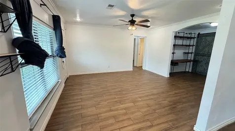 221 Hyta Street Houston TX 77018