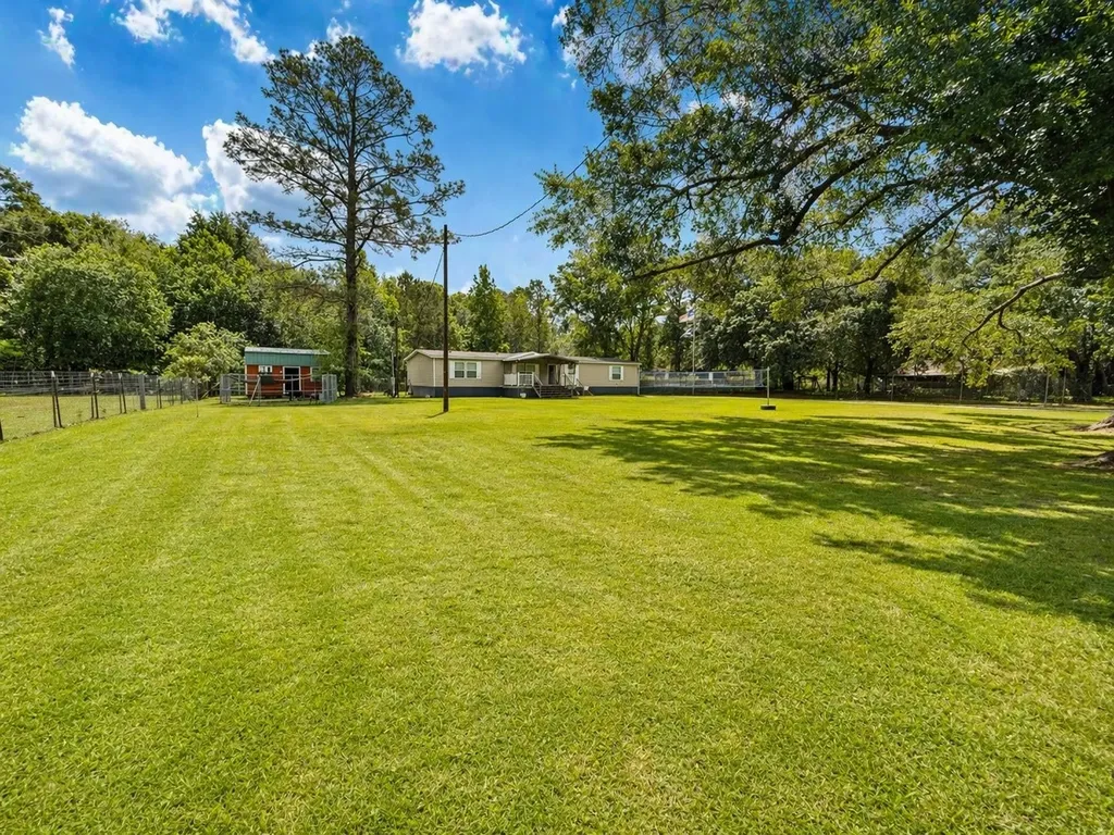 1184 County Road 2298 Cleveland TX 77327