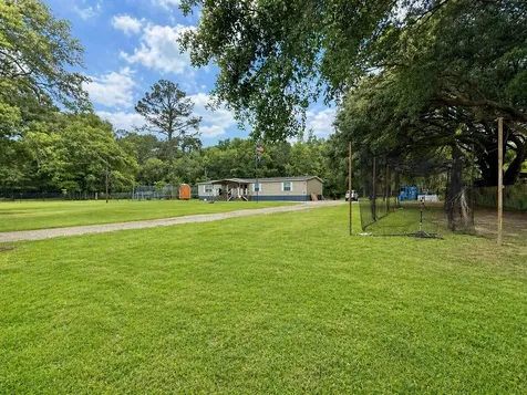 1184 County Road 2298 Cleveland TX 77327
