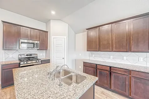 2611 Westward Hill Drive Fresno TX 77545