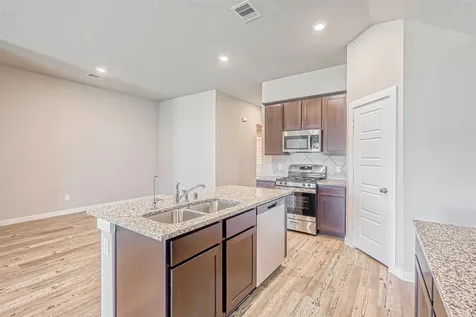 2611 Westward Hill Drive Fresno TX 77545