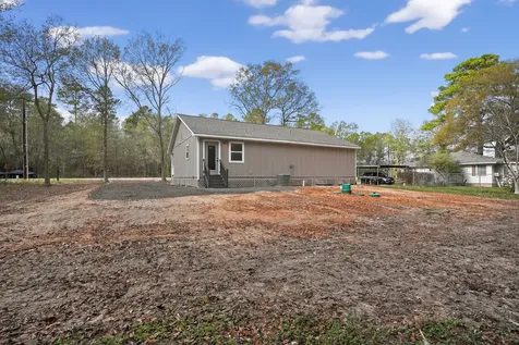 27 Deerfield Road Huntsville TX 77340
