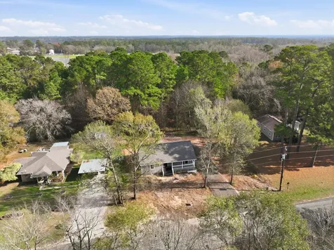 27 Deerfield Road Huntsville TX 77340