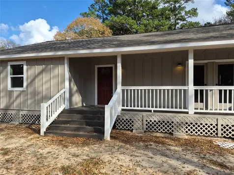 27 Deerfield Road Huntsville TX 77340