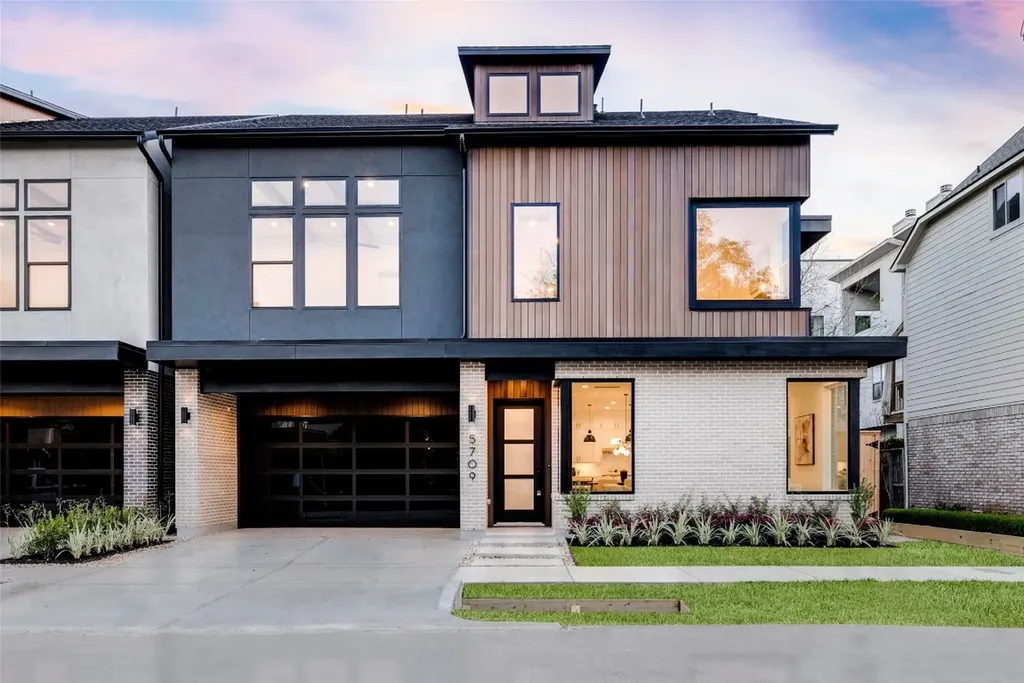 5709 Feagan Street Houston TX 77007