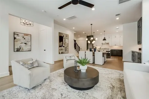5709 Feagan Street Houston TX 77007