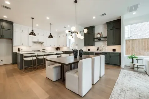 5709 Feagan Street Houston TX 77007