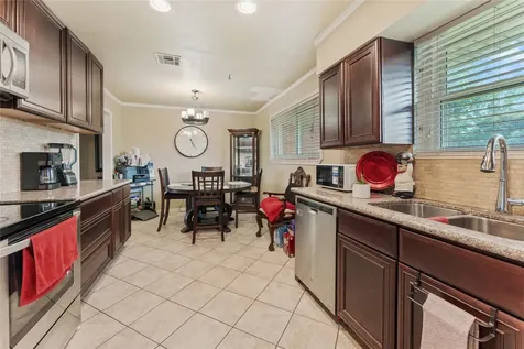 9934 Aves Street Houston TX 77034
