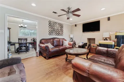 9934 Aves Street Houston TX 77034