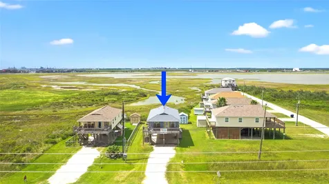 757 Bluewater Highway Surfside Beach TX 77541