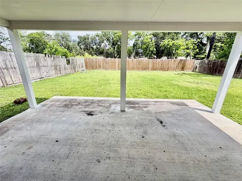 5838 Ludington Drive Houston TX 77035