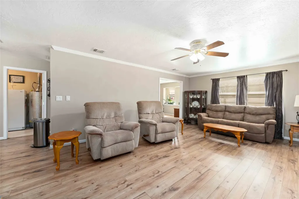 5222 Glenvalley Drive La Porte TX 77571