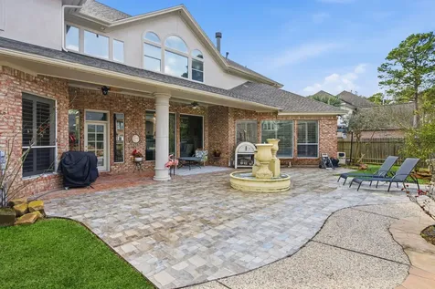 39 Forest Green Trail Kingwood TX 77339