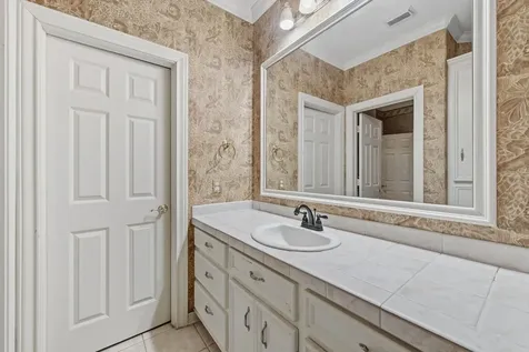 39 Forest Green Trail Kingwood TX 77339