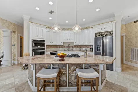 39 Forest Green Trail Kingwood TX 77339