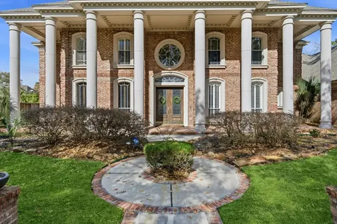 39 Forest Green Trail Kingwood TX 77339