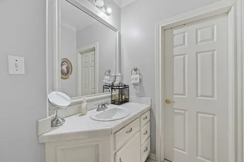 39 Forest Green Trail Kingwood TX 77339