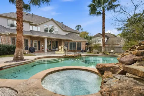 39 Forest Green Trail Kingwood TX 77339