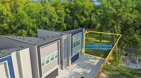 825 Paul Quinn Street B Houston TX 77091