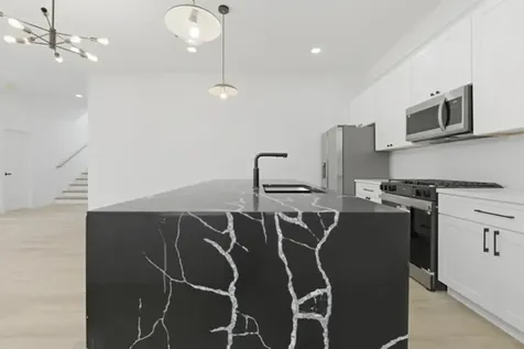6543 Sealey Street Houston TX 77091