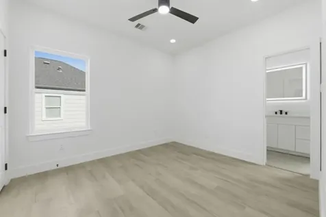 6543 Sealey Street Houston TX 77091