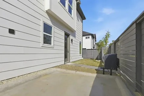 6543 Sealey Street Houston TX 77091