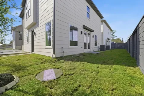 6543 Sealey Street Houston TX 77091
