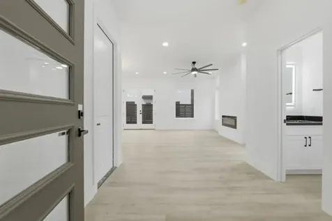 6543 Sealey Street Houston TX 77091