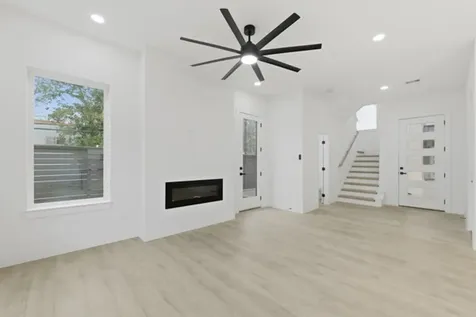 6543 Sealey Street Houston TX 77091