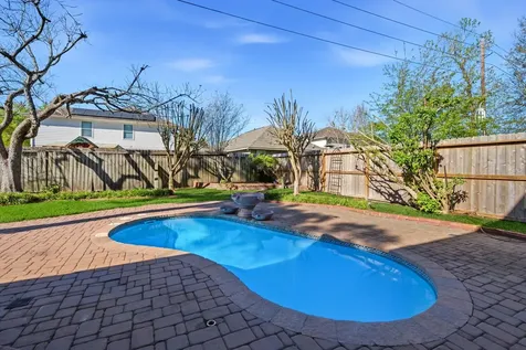 3203 Creek Manor Drive Houston TX 77339
