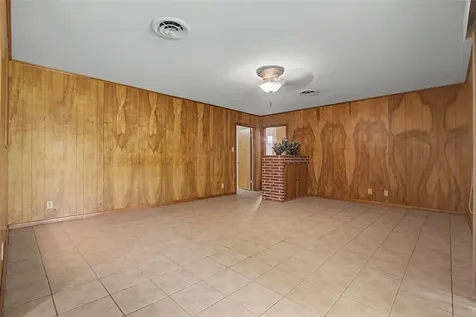 502 Cannon Road Victoria TX 77904