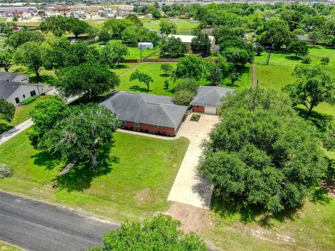 502 Cannon Road Victoria TX 77904