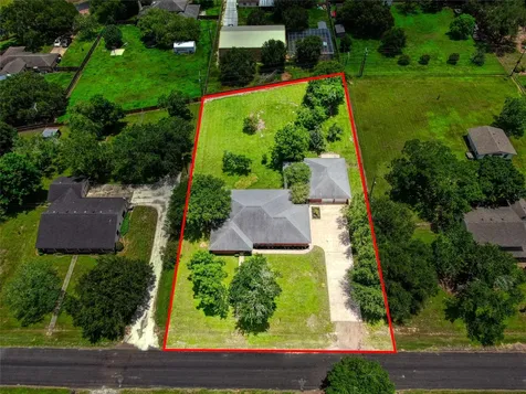 502 Cannon Road Victoria TX 77904
