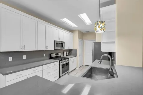 62 S Camellia Grove Circle The Woodlands TX 77382