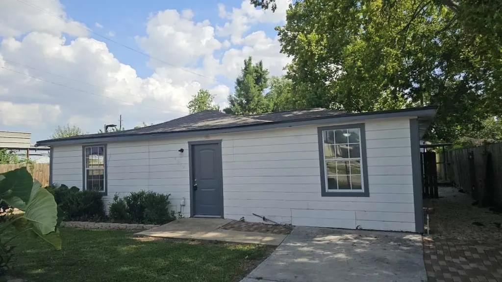 5930 Annunciation Street Houston TX 77016