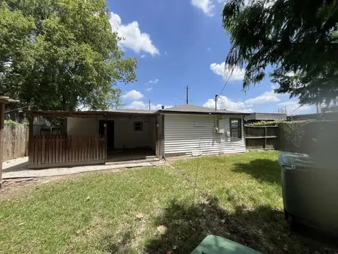 5930 Annunciation Street Houston TX 77016