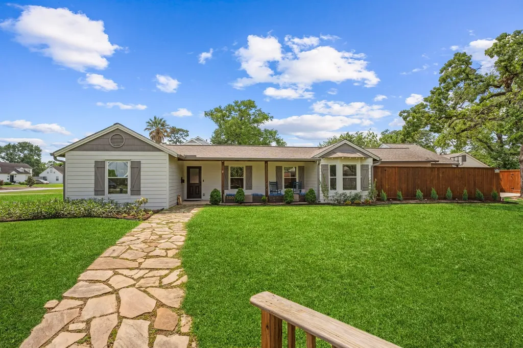 3003 Randall Street Houston TX 77018