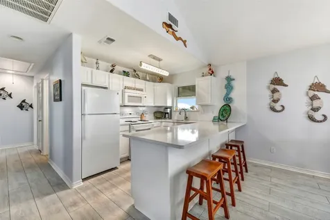 4130 Hardin Drive Galveston TX 77554