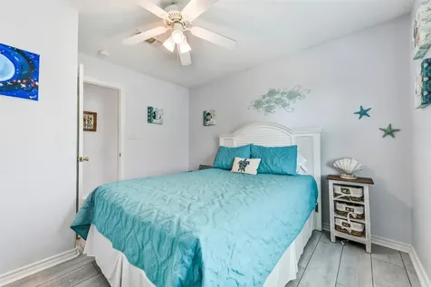 4130 Hardin Drive Galveston TX 77554