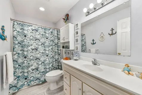 4130 Hardin Drive Galveston TX 77554