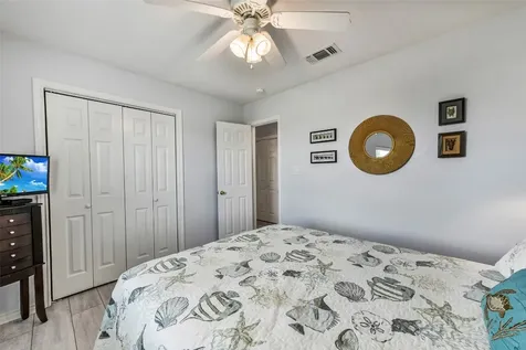 4130 Hardin Drive Galveston TX 77554