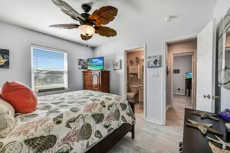 4130 Hardin Drive Galveston TX 77554